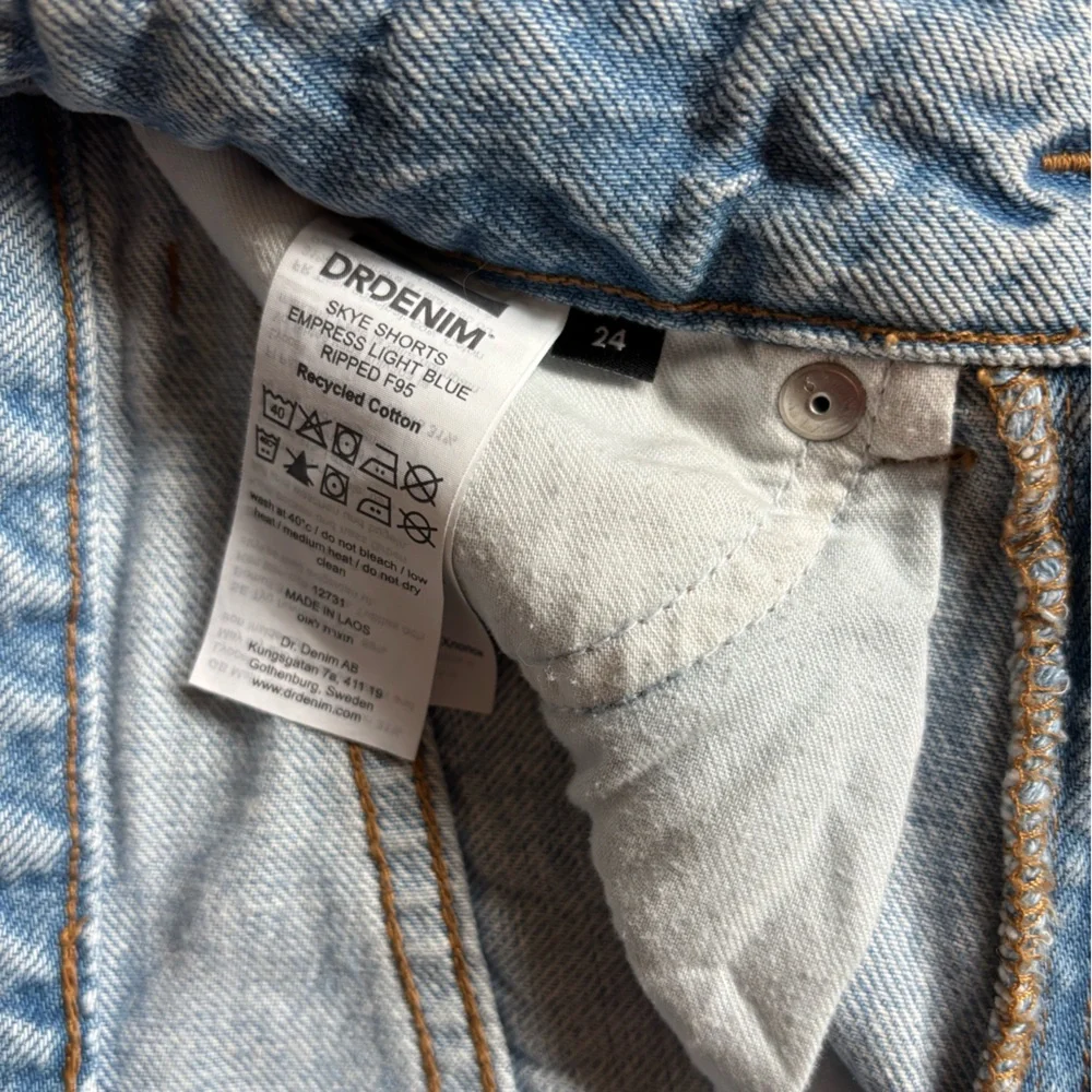 Dr.Denim Skye distressed shorts - Picture 5 of 5